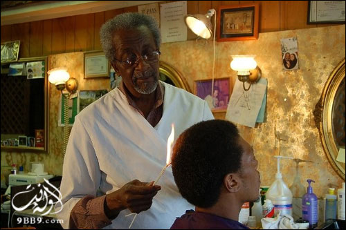 ����� ����