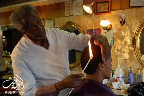 ����� ����